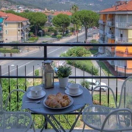 Ad Un Passo Da… Appartement Pietra Ligure Buitenkant foto